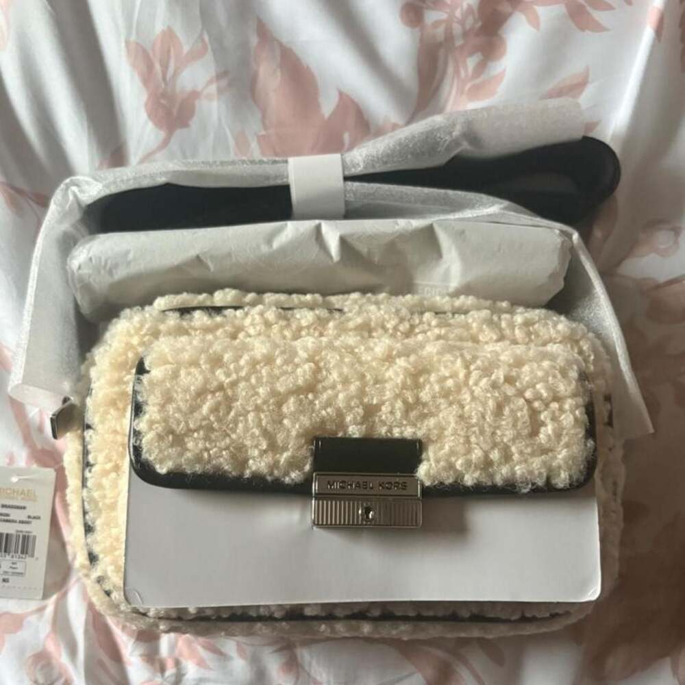 Michael Kors Bradshaw XS PKT Camera Xbody Sherpa Bag Black